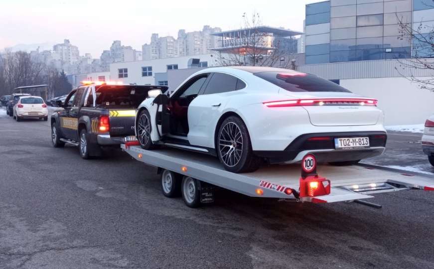 Servisno vozilo za klijente Porsche Sarajevo